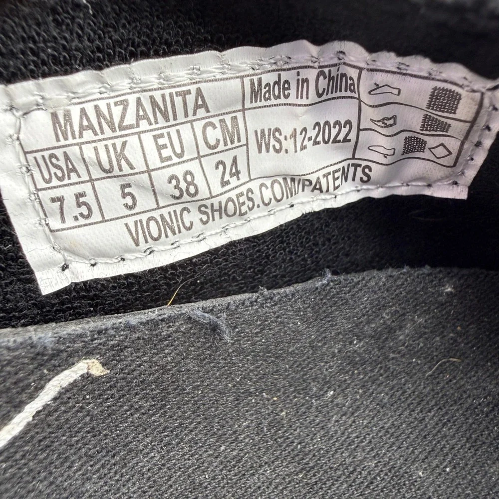 Vionic Beach Manzanita Slip On Sneakers Womens 7.5 Black Canvas Casual Shoes
